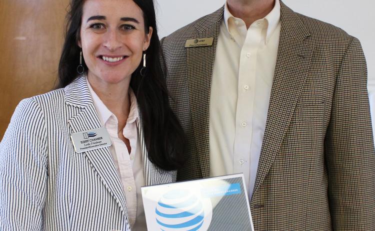 Chamber President Leslie Friedman (left) and AT&T’s Paul Chambers. (Photo by Scoggins) 