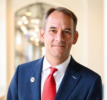 R. Daniel Graves