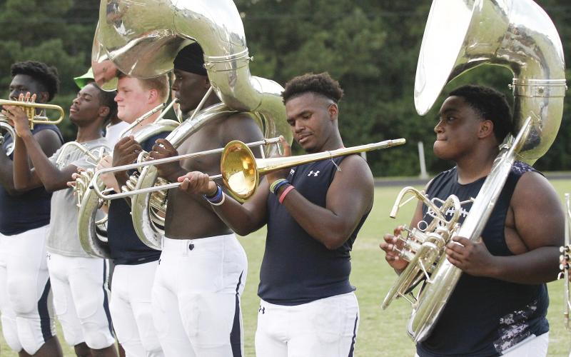 Waggoner introduces band exchange
