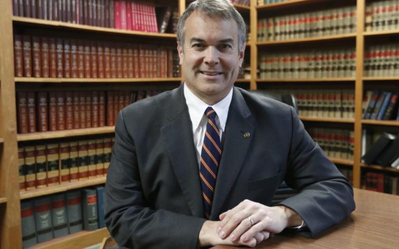 Elbert County attorney Rob Leverett