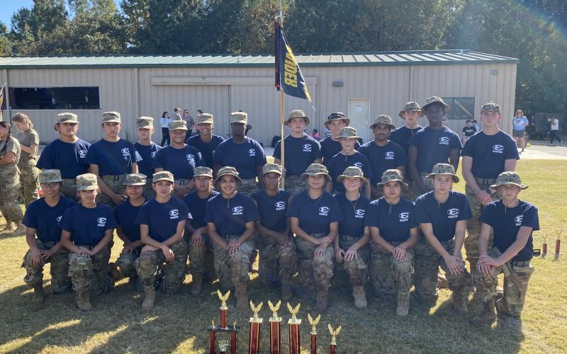 The Elbert County Comprhensive High School Raiders mixed team finished second out of 18 schools during a meet in Dawsonville Oct. 15. The team will now advance to the state meet Oct. 29 in Griffin. (Photo by Scott Harpold)