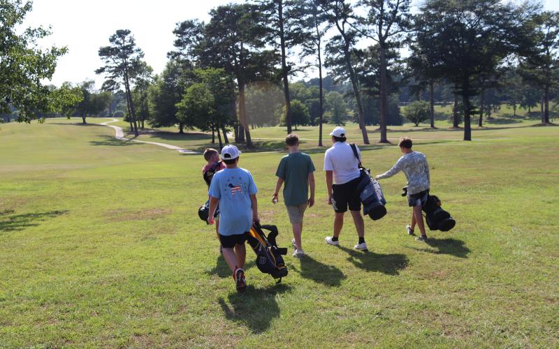 (L-R) Lawton Dye, Carson Johnson, Briar Grimes, Walker Layne and Evan Emery walk to their next shot on Elberton Country Club. (Photo by Weeks)