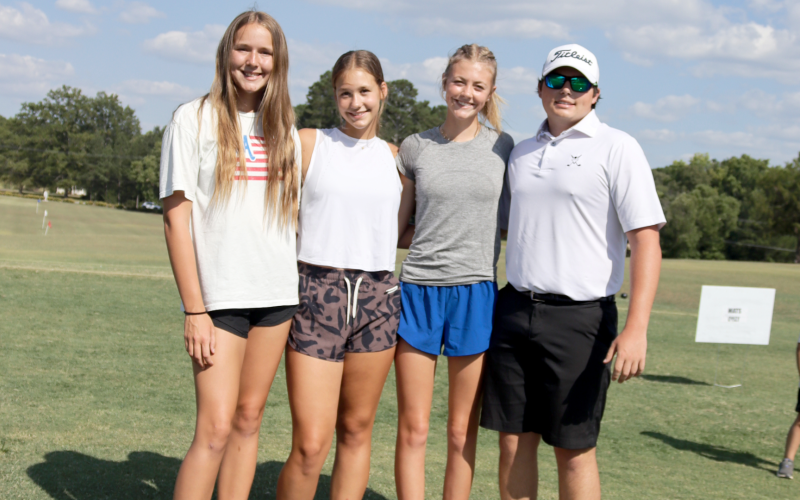 Current Elbert County golfers (L-R) Ella Harris, Jucy Johnson, Camdyn Moon and Walker Layne. (Photo by Weeks)