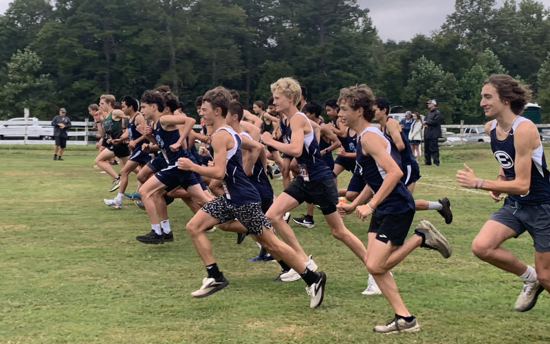The Elbert County Blue Devil cross country team starts strong at the Southern Traditions Cross Country Jamboree hosted by Tallulah Falls Sept. 12. The Devils finished in third place as a team. (Photo by Kennedy Ray)