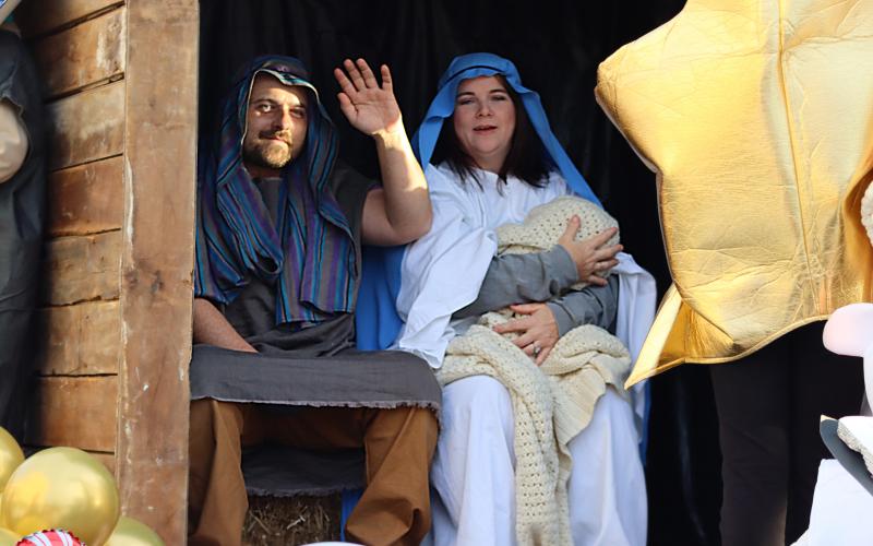 Joseph (Joey Morgan), Mary (Amber Morgan) and baby Jesus in the first place wining Dewy Rose Baptist Church entry, “Faith over Fiction.” (Photo by Weeks)
