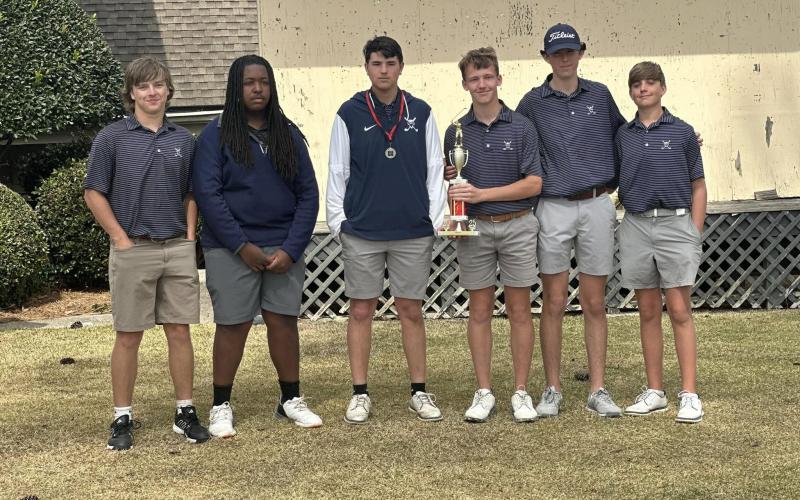 Kale Kurtz, Caleb Burton, Nolan Henderson, Madden Drake, Landen Adams and Carson Amabile finished first at the Cougar Invitational hosted at Mirror Lake Golf Club in Villa Rica. (Photo courtesy of Elbert County Golf)