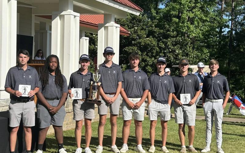 Elbert County’s Blue Devils golf team won the Area 3 Championship after finishing ahead of Banks County and Rabun County. In addition to the boys first-place finish, the Lady Devils also finished second in their match. (Photo courtesy of Elbert County Golf)