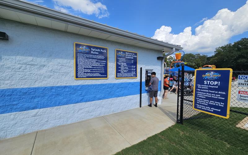 The City of Elberton officially opened Splash Island Elberton at Senior League Park Aug. 30 with a ribbon cutting and a day full of fun in the sun. The park is slated to operate throughout the month of September. (Photos courtesy of Kevin Eavenson)