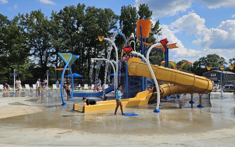 The City of Elberton officially opened Splash Island Elberton at Senior League Park Aug. 30 with a ribbon cutting and a day full of fun in the sun. The park is slated to operate throughout the month of September. (Photos courtesy of Kevin Eavenson)