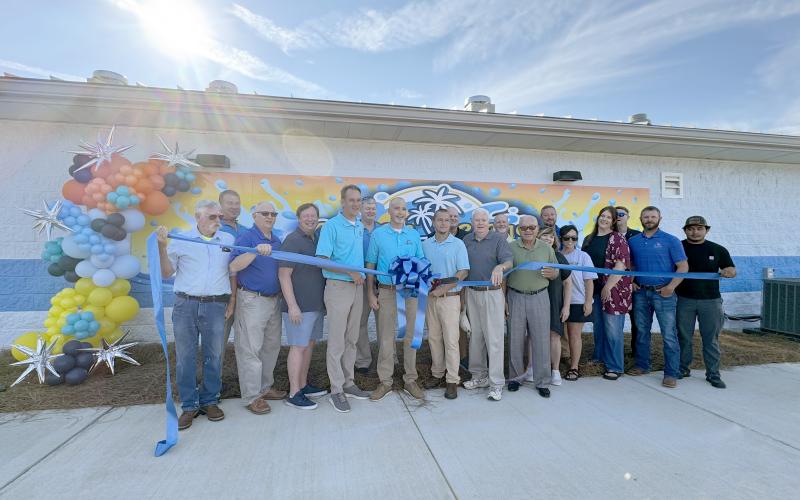 The City of Elberton officially opened Splash Island Elberton at Senior League Park Aug. 30 with a ribbon cutting and a day full of fun in the sun. The park is slated to operate throughout the month of September. (Photos courtesy of Kevin Eavenson)