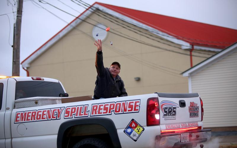 Scenes from the Elbert County Chamber of Commerce Christmas parade Dec. 7 in Elberton. (Photo by Mark Wells)