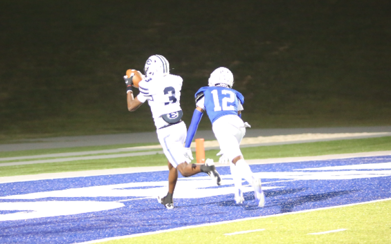 Winn hauls in a touchdown in Elbert County's 45-0 win over Banks County October 10, 2025. (Photo by Bo Underwood)