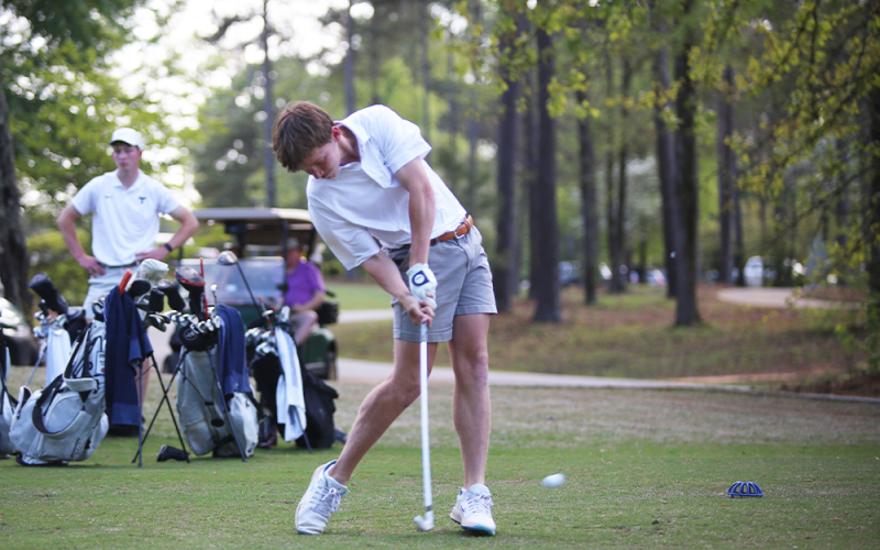 Madden Drake drives the ball. (Photo by Bo Underwood)