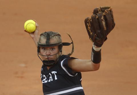 Senior pitcher Lauren Hart will lead the Lady Diamond Devils into a best two out of three series with Region 8-AA Monticello today at King Field in Elberton. (File photo by Cary Best)
