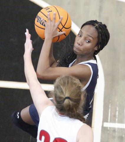 Lady Blue Devil freshman  Niya Moon scored 21 points in Elbert County’s 47-36 win over Wade Hampton of Greenville South Carolina in the McDonald’s Shootout Dec. 27 in Hartwell. (Photo by Cary Best)