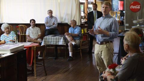 Matt Gurtler (right) talked with Elbert County Republicans Thursday at McIntosh Coffee Shoppe. (Photo by Scoggins)
