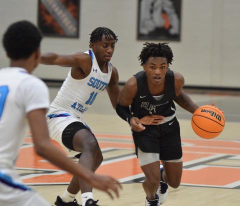 Jaelin Webb drives to the basket in last week’s McDonald’s Shootout in Hartwell. The Blue Devils, Lady Devils and junior varsity teams will take on Cedar Shoals in the Inferno on Friday. (Photo by Shane Scoggins)