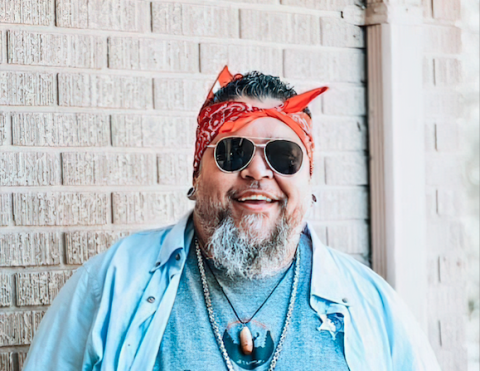 Elbert County native  Jason Tasi, pictured above, died unexpectedly almost one year ago. His life and artwork will be honored through an art exhibit hosted at the Elberton Arts Center Saturday, Oct. 16. The art show is free and open to the public. Donations and will be accepted and will be given, along with proceeds from the art sold at the event, to Tasi’s widow, Megan and their three children. (Photo courtesy of Danielle Smith) 
