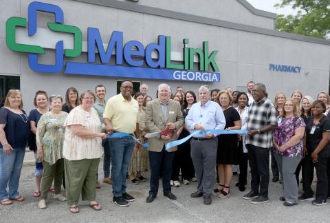 Medlink Bowman held a ribbon cutting for the facility’s new pharmacy Wednesday, June 29. The pharmacy will  be open to the entire community with Medlink patients receiving a discounted rate. The ribbon cutting included a host of Medlink Bowman and other Medlink Georgia staff and board members along with representatives from the Elbert County Chamber of Commerce and the City of Bowman. (Photo by Scoggins) 
