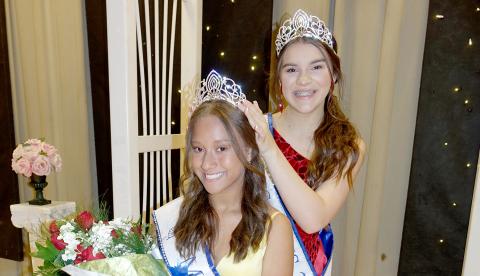 Crowning Miss ECMS 2023 A new Miss ECMS was crowned Saturday during the annual pageant at Elbert County Middle School. Pictured above are Miss ECMS 2023, I’Jianah Whiten, being crowned by Miss ECMS 2022, Leah Higginbotham. 