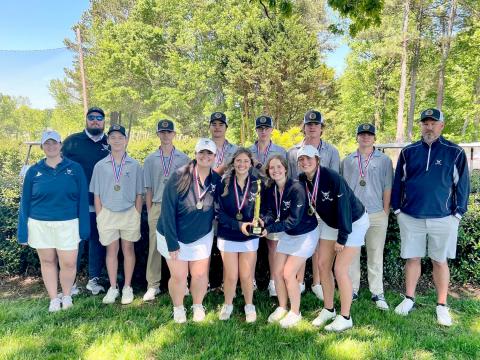 The Elbert County Blue Devils and Lady Devils golf teams won the Area 1A Division 1 championships at Double Oaks Golf Club April 24. Pictured with the region championship trophy are (front row, L-R) Ava Dye, Ellie Wheeler, Emalise Andrews and Abby Bryant and (back row, L-R) Coach Debra Peavler, Coach Austin Peavler, Madden Drake, Landon Cagle, Thomas Brady, Jake Harper, Brady Starrett and Hayden Marunich.  