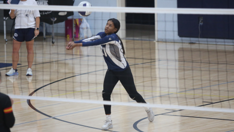 Volley Devil senior De’Asia Kinsey bumps the ball during Elbert’s 2-0 loss to Clarke Central Sept. 19. (Photo by Wells)