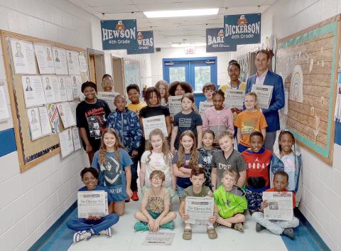 Mayor Daniel Graves recently visited Shameya Brown and Lydia Stowers’ class.