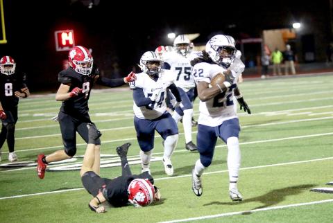 No. 22 Jacari Barnett leaves a Rabun County defender in his wake on his way to a 64-yard touchdown run to give Elbert a 7-0 lead in the first quarter of the win over Rabun Oct. 13. Barnett finished with 154-yards rushing on 28 carries with one touchdown.  (Photos by Wells)