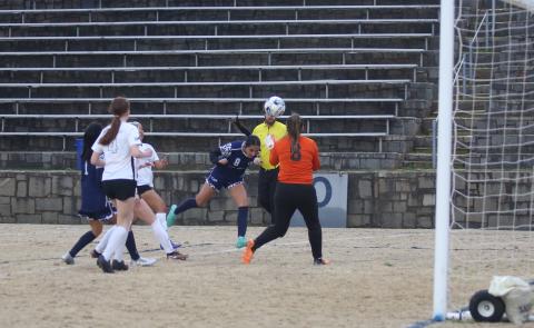 Paulina Guerrero heads in a goal during Elbert’s win over Hart. (File photo by Wells)