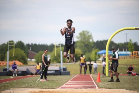 D.K. Winn finished second in triple jump during Elbert’s meet in Madison County March 21. The Devils and Lady Devils track teams are scheduled to continue their season in Homer this week. (File Photo by Wells)