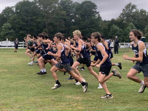 The Elbert County Blue Devil cross country team starts strong at the Southern Traditions Cross Country Jamboree hosted by Tallulah Falls Sept. 12. The Devils finished in third place as a team. (Photo by Kennedy Ray)