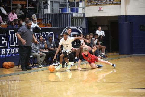 A.J. Brown blows by a defender on his way out of the back court during a game against Rabun County. (Photo by Wells)