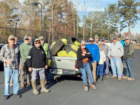Elberton Christian Church's "Ground Breakers" helped clean up Mobley Hill Road Nov. 15.