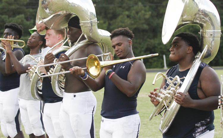Waggoner introduces band exchange