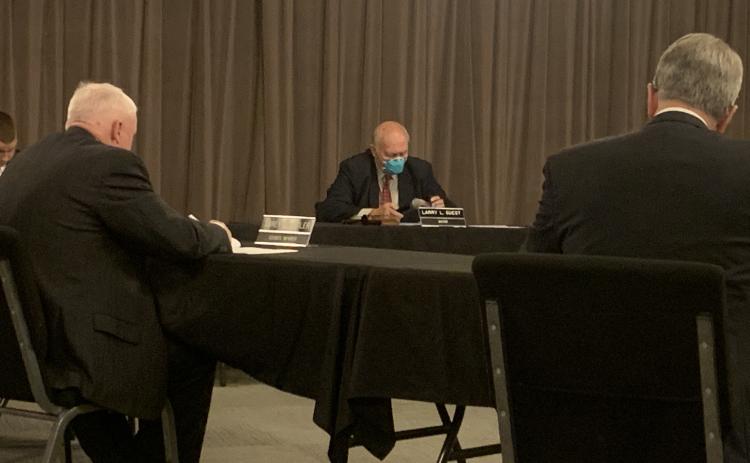 Mayor Larry Guest and other members of the Elberton City Council wore face masks to the city's meeting at the Elberton Arts Center Monday, April 6. (Photo by Scoggins)