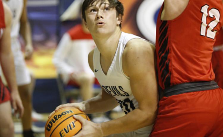 Junior Bryce Dickerson looks to make a basket in Friday’s game against Rabun. (Photo by Scoggins)
