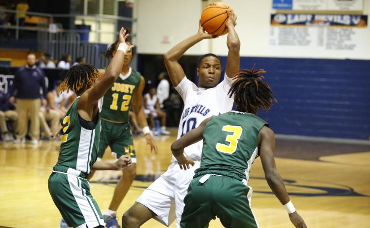 Jamil Burton put up nine points during the Devils’ home win over Josey Saturday, Dec. 4 in the Inferno. The Devils will have a week before they return to the Inferno to host Stephens County Tuesday, Dec. 14. (Photos by Scoggins)