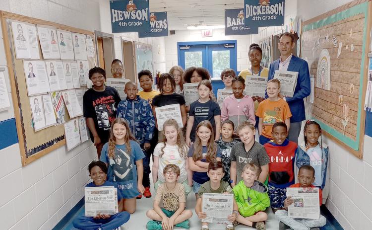Mayor Daniel Graves recently visited Shameya Brown and Lydia Stowers’ class.
