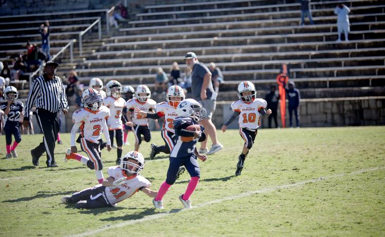The Elbert County Parks and Recreation Department hosted the regular season finale of games in the Historic Granite Bowl Oct. 21. Elbert’s 6U, 7U, 8U, 9U and 10U teams played while the 11U team was on a bye. (Photo by Wells)