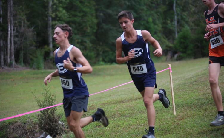 Dakota Toole (left) and Eli Alexander (right) were among Elbert’s top finishes in the team’s win at The Reservation Run on Oct. 2. (File photos by Bo Underwood)