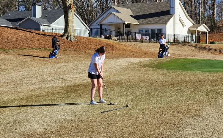 Elbert County Golf seniors Emalise Andrews and Jake Harper added to the Lady Devils and Devils’ wins over Banks County at Chimney Oaks Golf Club Feb. 28. (Photos courtesy of Elbert County Golf)