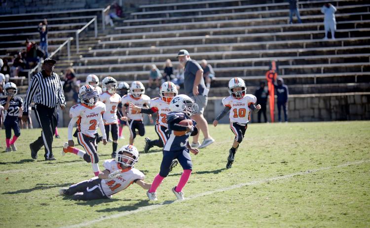 The Elbert County Parks and Recreation Department hosted the regular season finale of games in the Historic Granite Bowl Oct. 21. Elbert’s 6U, 7U, 8U, 9U and 10U teams played while the 11U team was on a bye. (Photo by Wells)